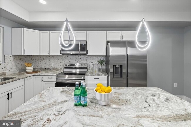 Building Photo - 1607 E Lanvale St