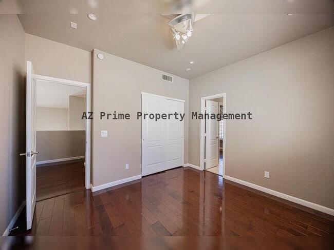 Building Photo - 9603 S 51st St