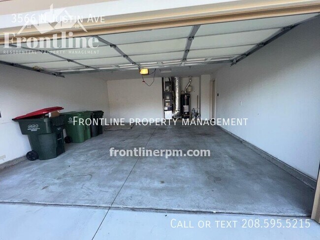 Building Photo - 3566 N Justin Ave