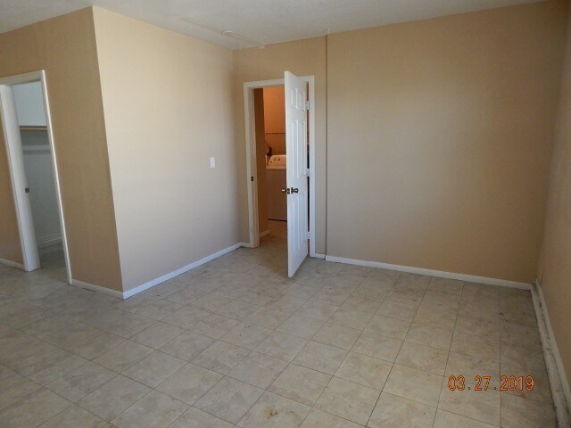 Building Photo - Wonderful 3 Bedroom, 2 Story Home near Summerlin!