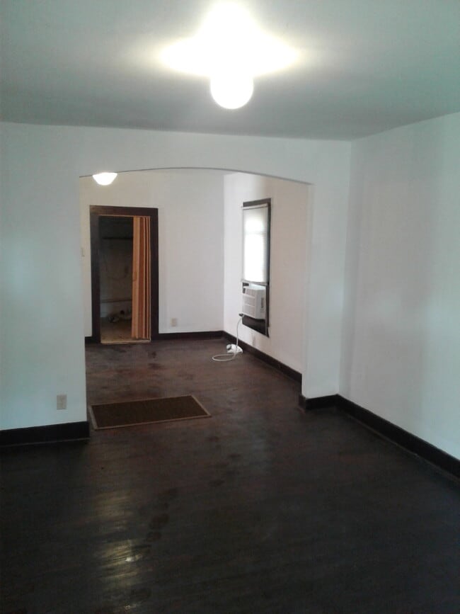 Primary Photo - 2853 W Olive St