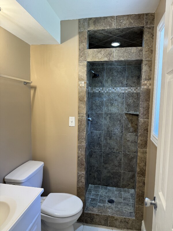 Building Photo - 1096 N 300 W