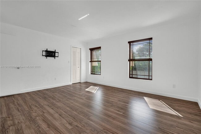 Building Photo - 9823 SW 93rd Terrace