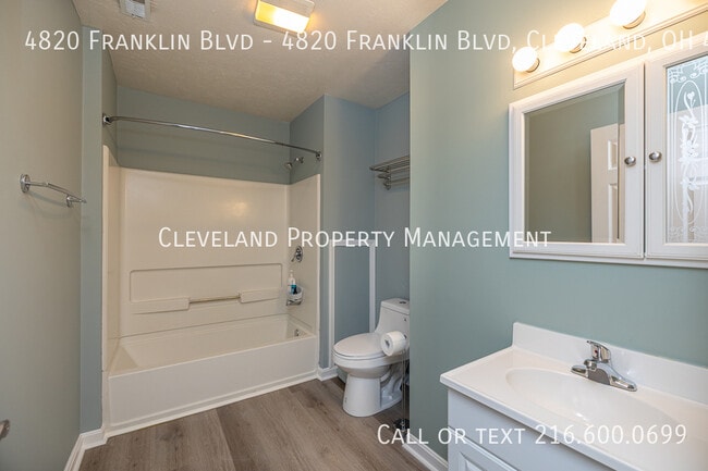 Building Photo - 4820 Franklin Blvd