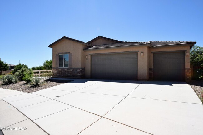 Building Photo - 12115 N Candywine Dr