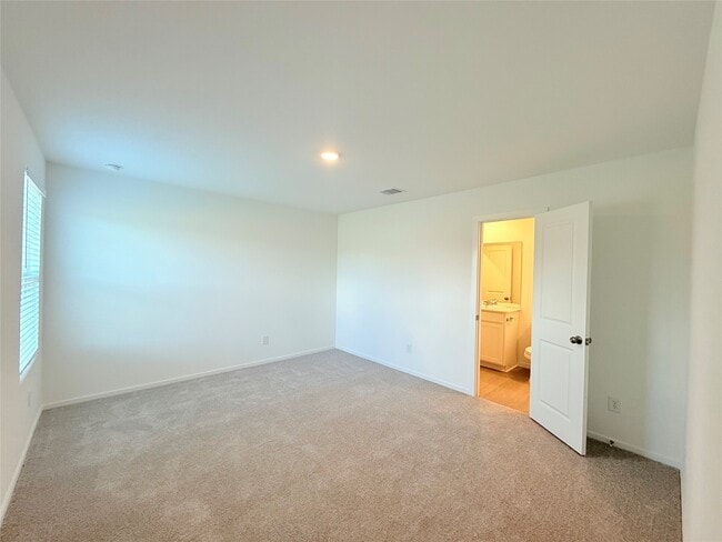Building Photo - 17941 Valle Cupa Ln
