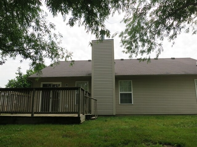 Building Photo - 1002 Leland St