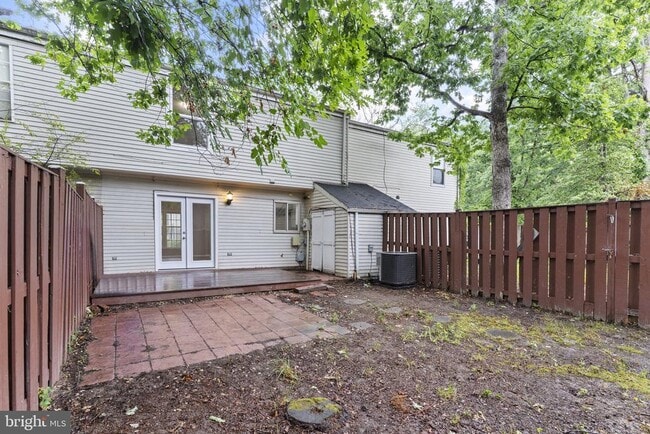 Building Photo - 1718 Brightwell Ct
