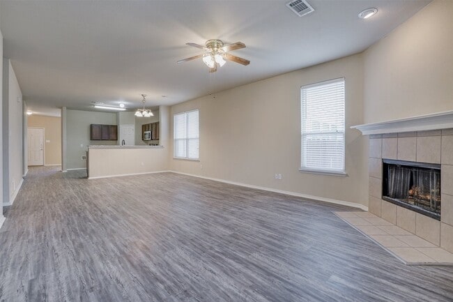 Building Photo - 5148 Senator Dr