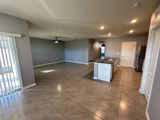 Building Photo - 513 Nicken Grove