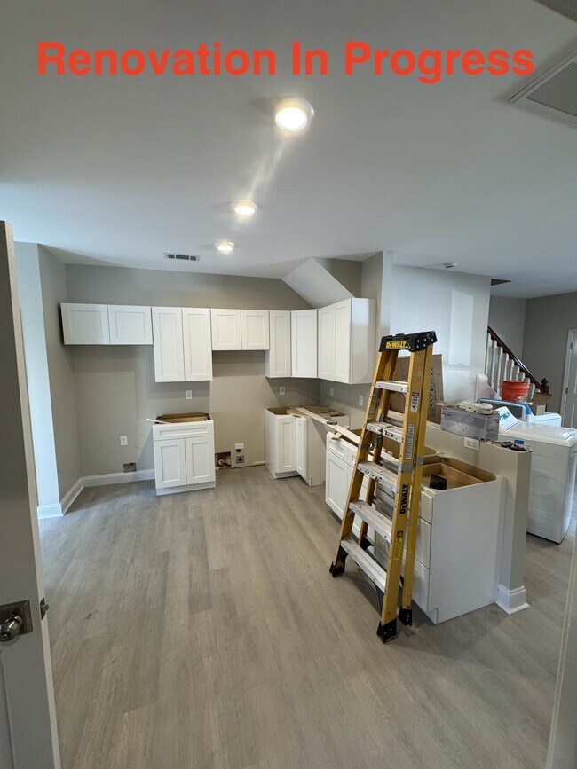 Building Photo - 112 Vail Dr