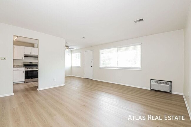Building Photo - 9421 W 65th Ave
