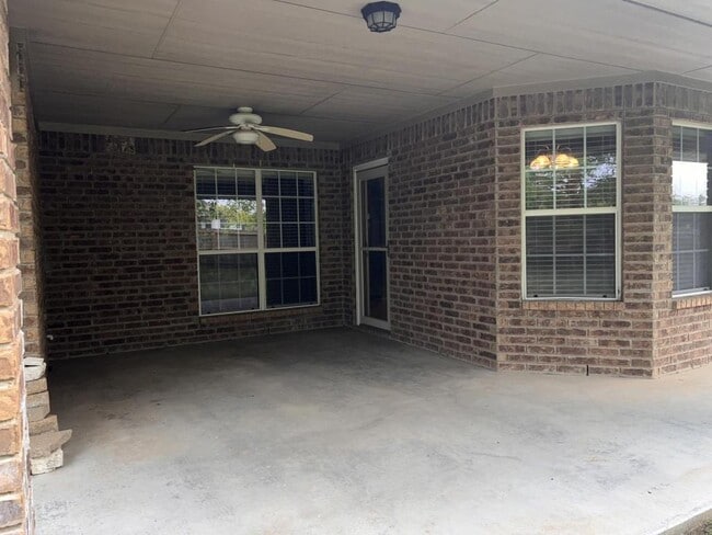 Building Photo - 5615 Drystone Ln