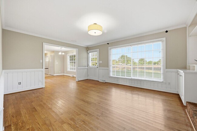 Building Photo - 3 bed 2.5 Bath Just Outside Buies Creek