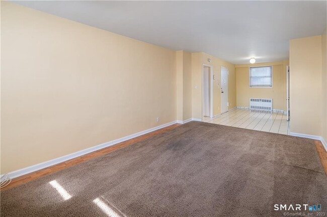 Building Photo - 444 Bedford St