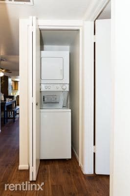 Building Photo - 843 S Longmore