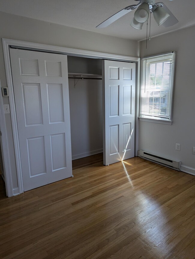 Building Photo - 511 Maple Ave