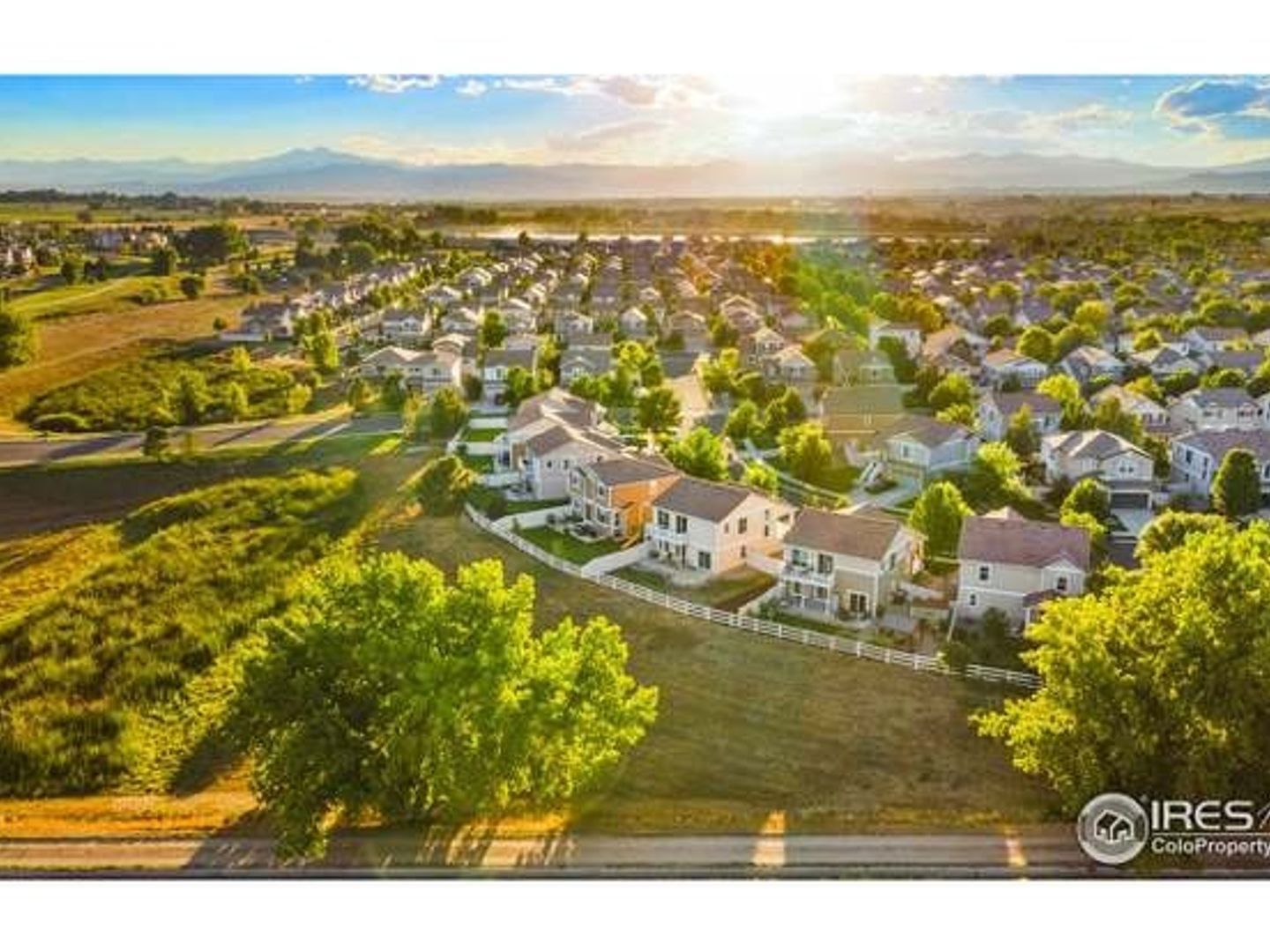 Building Photo - 3825 Kenwood Cir