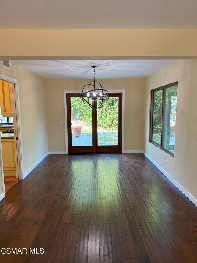 Building Photo - 2096 McCrea Rd