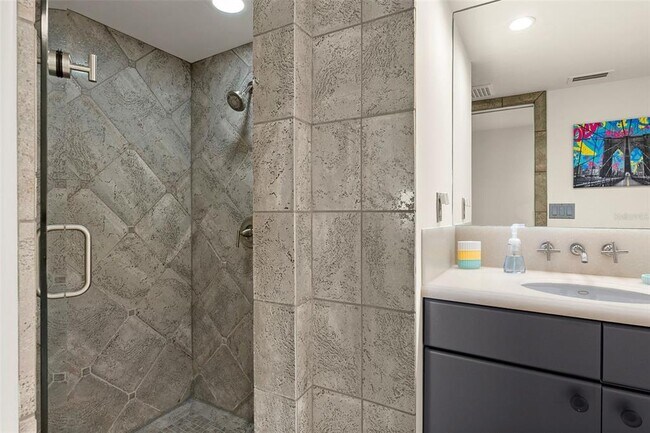 Building Photo - 1750 Benjamin Franklin Dr