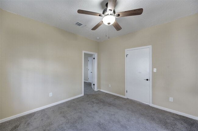 Building Photo - 306 Morris St