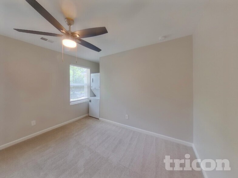 Building Photo - 155 Tybo Dr