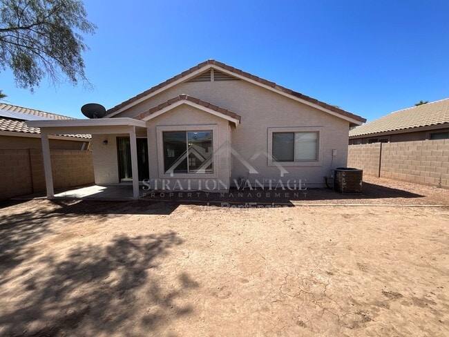 Building Photo - 16612 W Cottonwood St