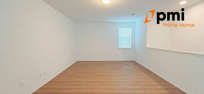 Building Photo - Luxury Living in Winter Garden – 4-Bedroom and 3.5-Bathrooms Home with Screened Patio & EV Charging