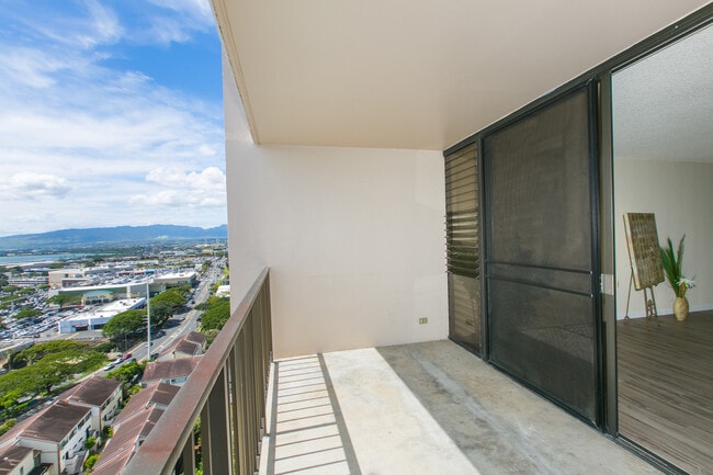 Building Photo - 98-351-351 Koauka Loop