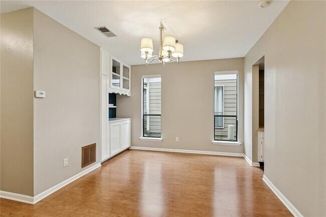 Building Photo - 500 Aries Dr