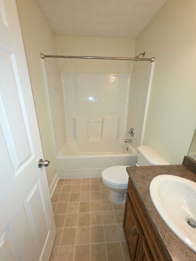 Building Photo - 22 Shadowridge Ln
