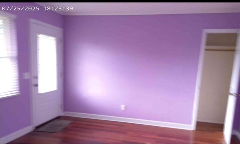 Building Photo - 989 Sunset Blvd