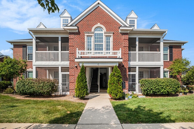 Primary Photo - 937 E Summerfield Glen Cir
