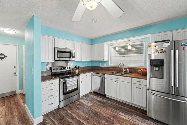 Building Photo - 2561 Blackwood Cir