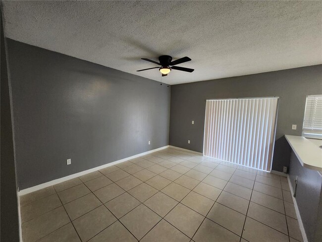 Building Photo - 30136 Barnaby Ln