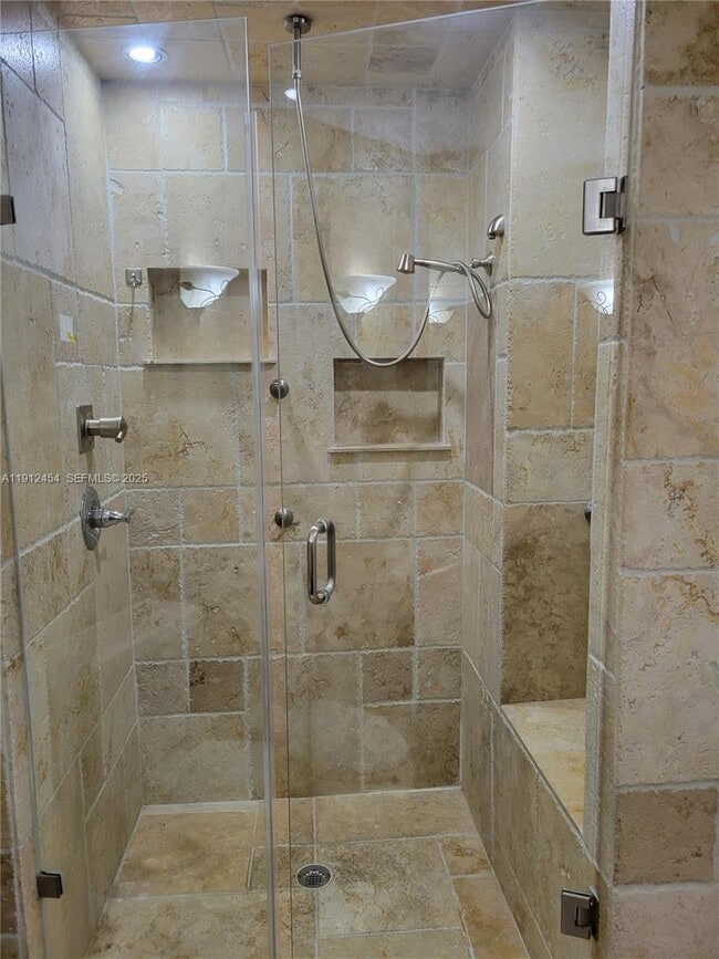 Building Photo - 2750 N 34th Ave