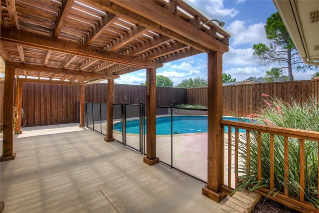 Building Photo - 5233 Reed Dr
