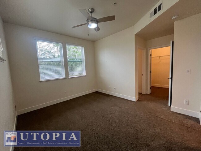 Building Photo - Spacious and Modern 3-bedroom, 3.5 bathroo...