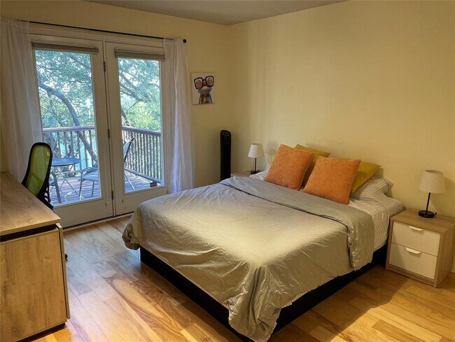 Building Photo - 12720 Oxen Way