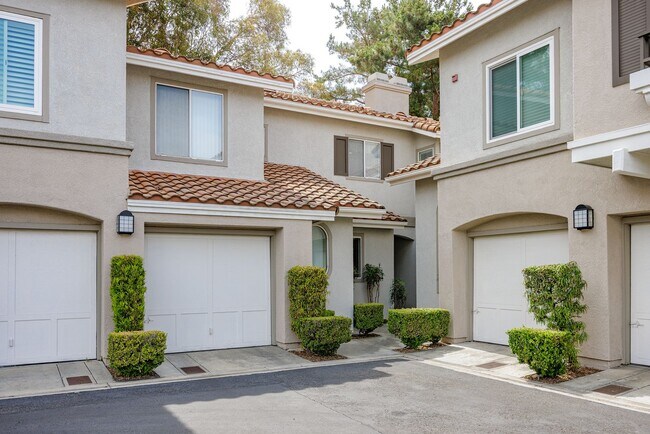 Primary Photo - Charming Ground-Level Condo in California ...