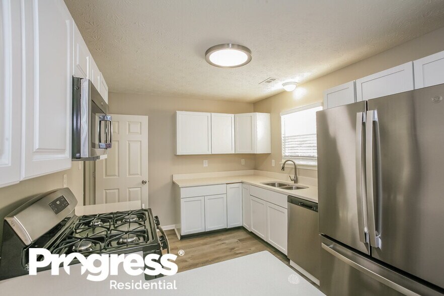 Building Photo - 1449 Country Pointe Dr