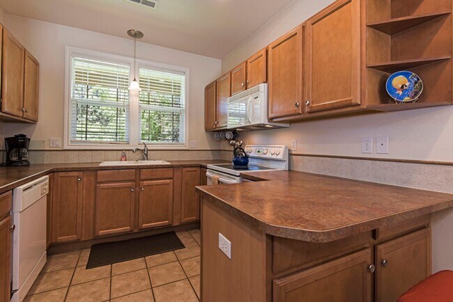 Building Photo - 19509 Brookside Way