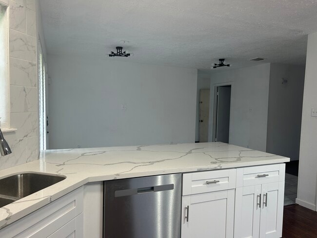 Building Photo - 2714 Spring Pl Dr