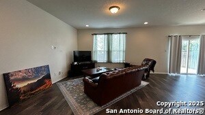 Building Photo - 2607 Bluff Cross