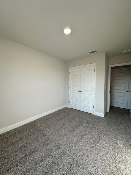 Building Photo - 5737 Stellarjay St