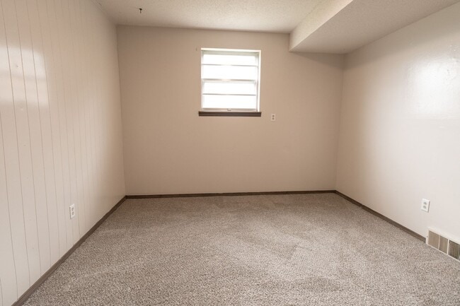 Building Photo - 1584-1586 Sonora Dr