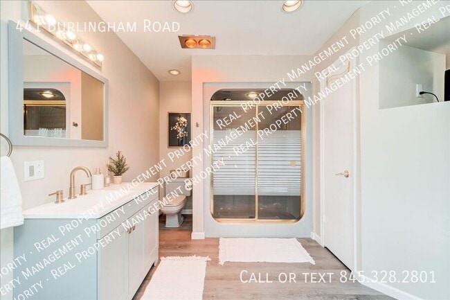 Building Photo - 441 Burlingham Rd