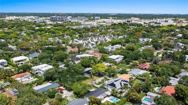 Building Photo - 7830 SW 53rd Pl