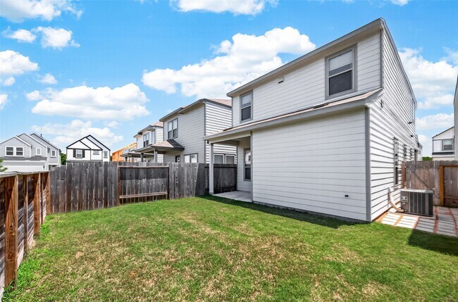 Building Photo - 13412 Sun Cay Drive