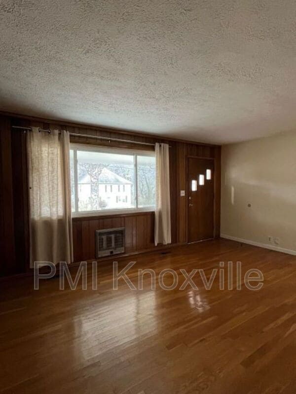 Building Photo - 4308 Lonas Dr